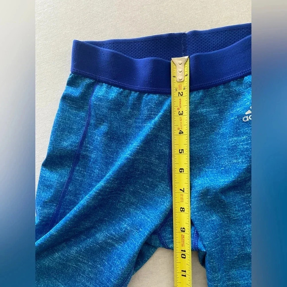 Adidas tech fit sport bra and cropped leggings Sz S - Picture 11 of 12